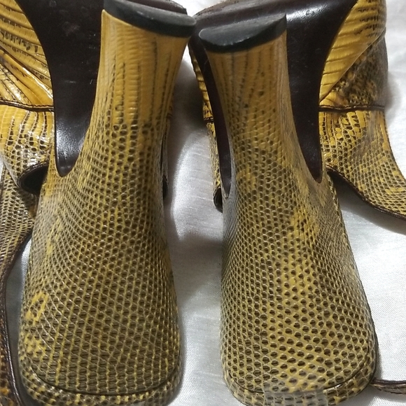 Vintage Prada Platform Lizard Peep Toe Embossed Leather Slingbacks 39 8.5 - Picture 6 of 11